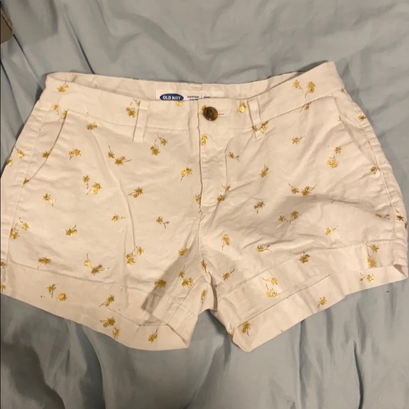 Shorts - Picture 2 of 3